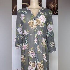Torrid Sheer Women’s Floral Blouse Size 3 or 3X